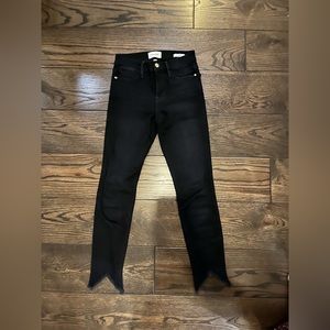 FRAME BLACK SKINNY JEANS